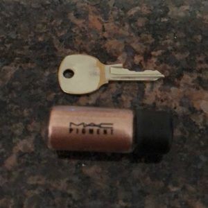 MAC Tan pigment powder 2.5g -used 2x LIKE NEW!!